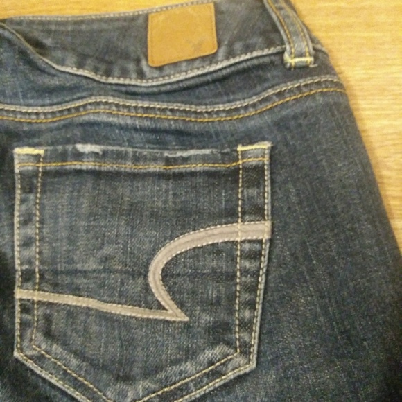 American Eagle size 2 Artist flare jeans - Picture 3 of 4